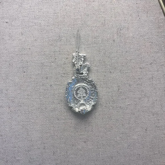 Vatican Library Collection Brooch - Picture 4 of 6